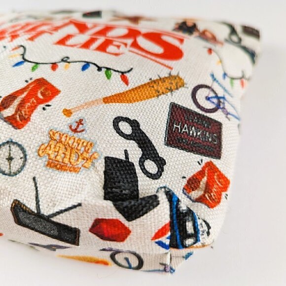 NEW Stranger Things Friends Don't Lie Bag/Pouch - Picture 3 of 7